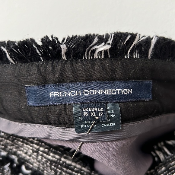 French Connection Size 12 Mixed Tweed Mini Skirt Zip Closure - Picture 6 of 7